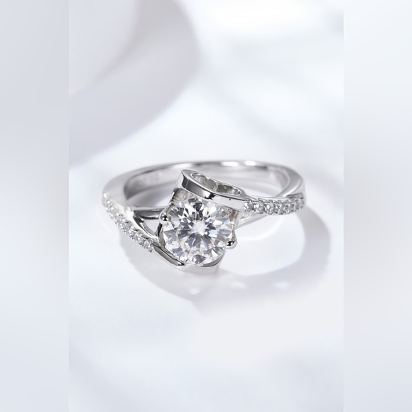 Limitless Love Platinum-Plated Moissanite Ring - Picture 2 of 4